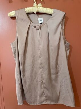 Cabi Neutral Taupe Sleeveless Button-Front Shell
